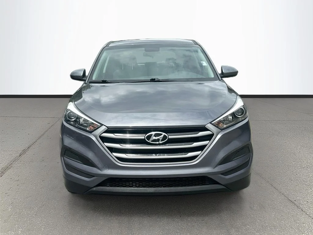 Used 2018 Hyundai Tucson SE with VIN KM8J23A43JU802209 for sale in Leesburg, FL