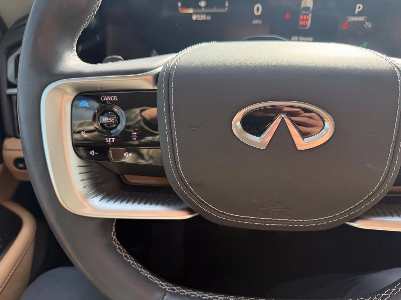 Certified Used 2025 Mineral Black INFINITI Sensory image 19