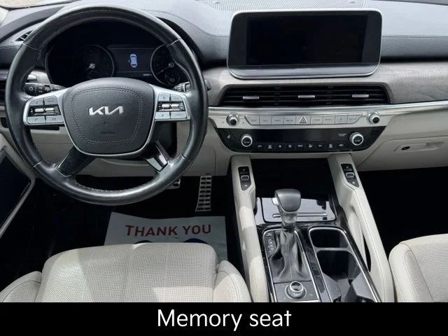 Used 2022 White Kia SX image 21