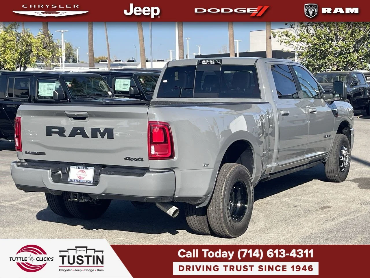 New 2027 Ceramic Gray Clear-Coat Exterior Paint RAM Laramie image 12