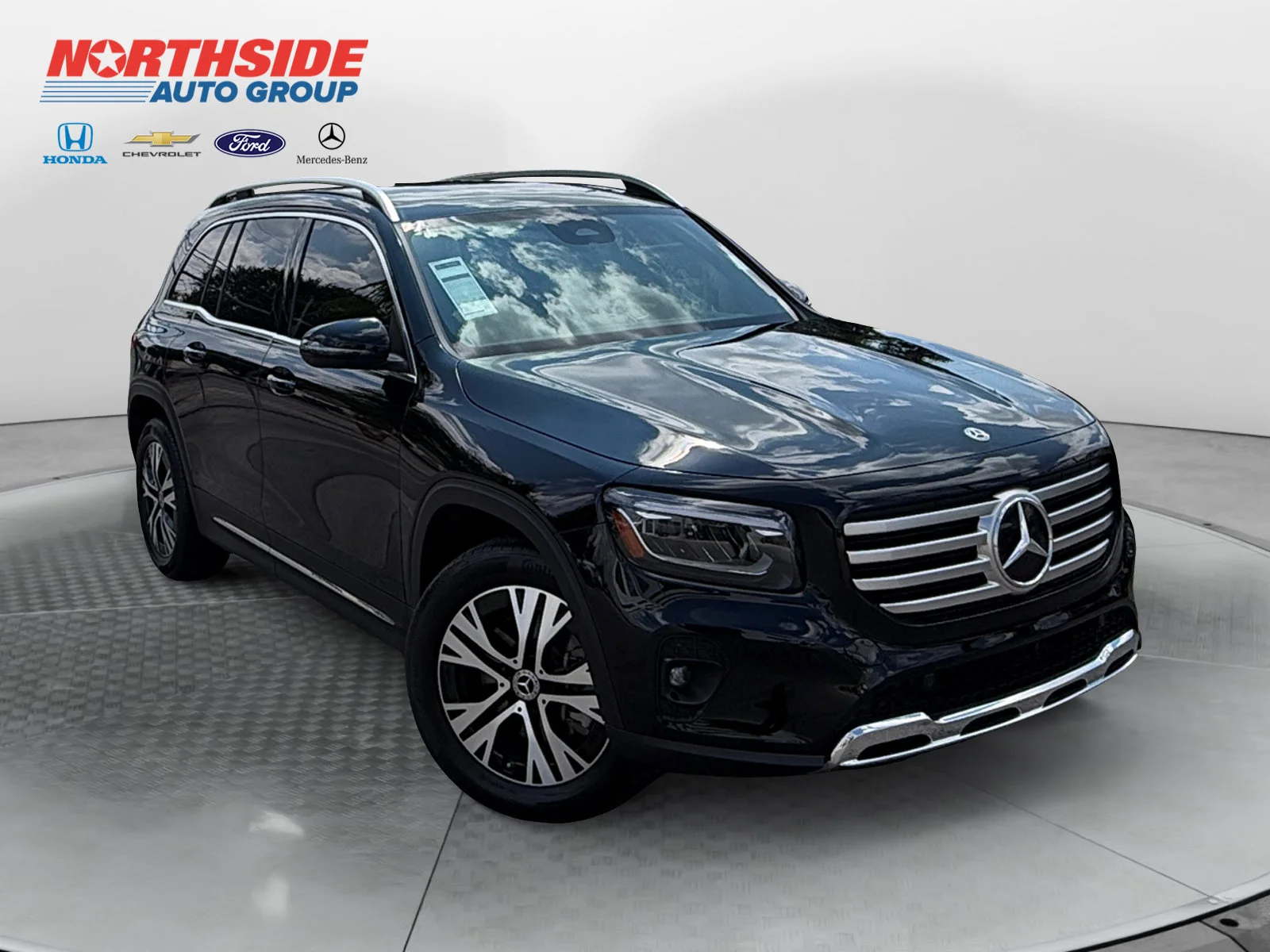 Used 2026 Black Mercedes-Benz GLB 250 image 1