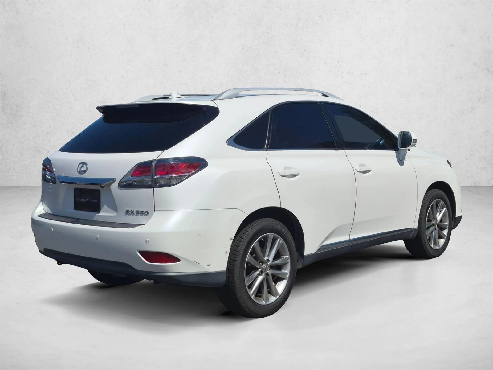 Used 2013 Starfire Pearl Lexus  image 5