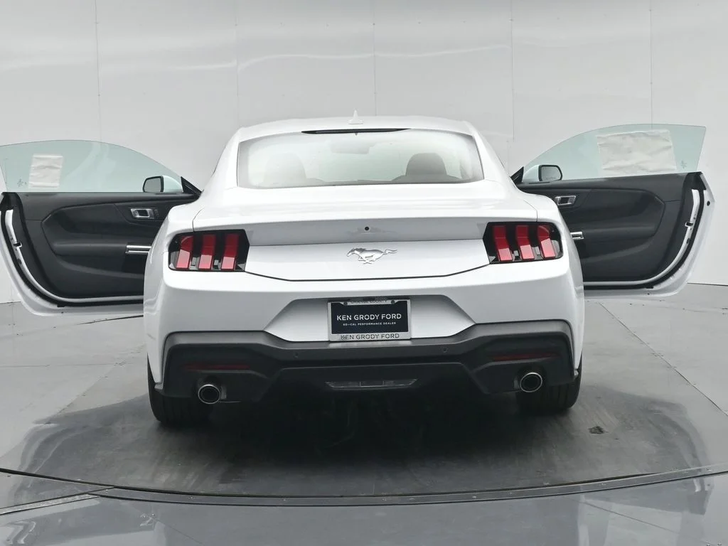 New 2026 Oxford White Ford EcoBoost image 30