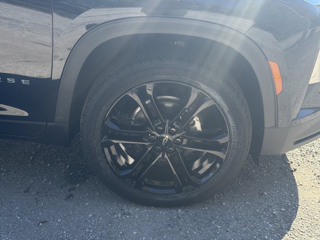2027 Chevrolet Traverse LT - Photo 33