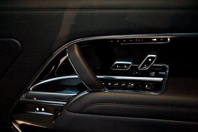 2026 Land Rover Range Rover SE - Photo 33