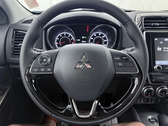 2025 Mitsubishi Outlander Sport SE - Photo 29