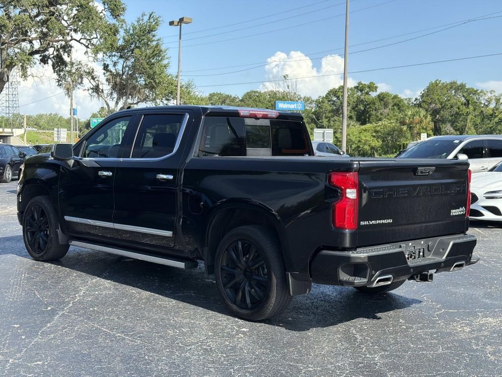 Used 2024 Black Chevrolet High Country image 7