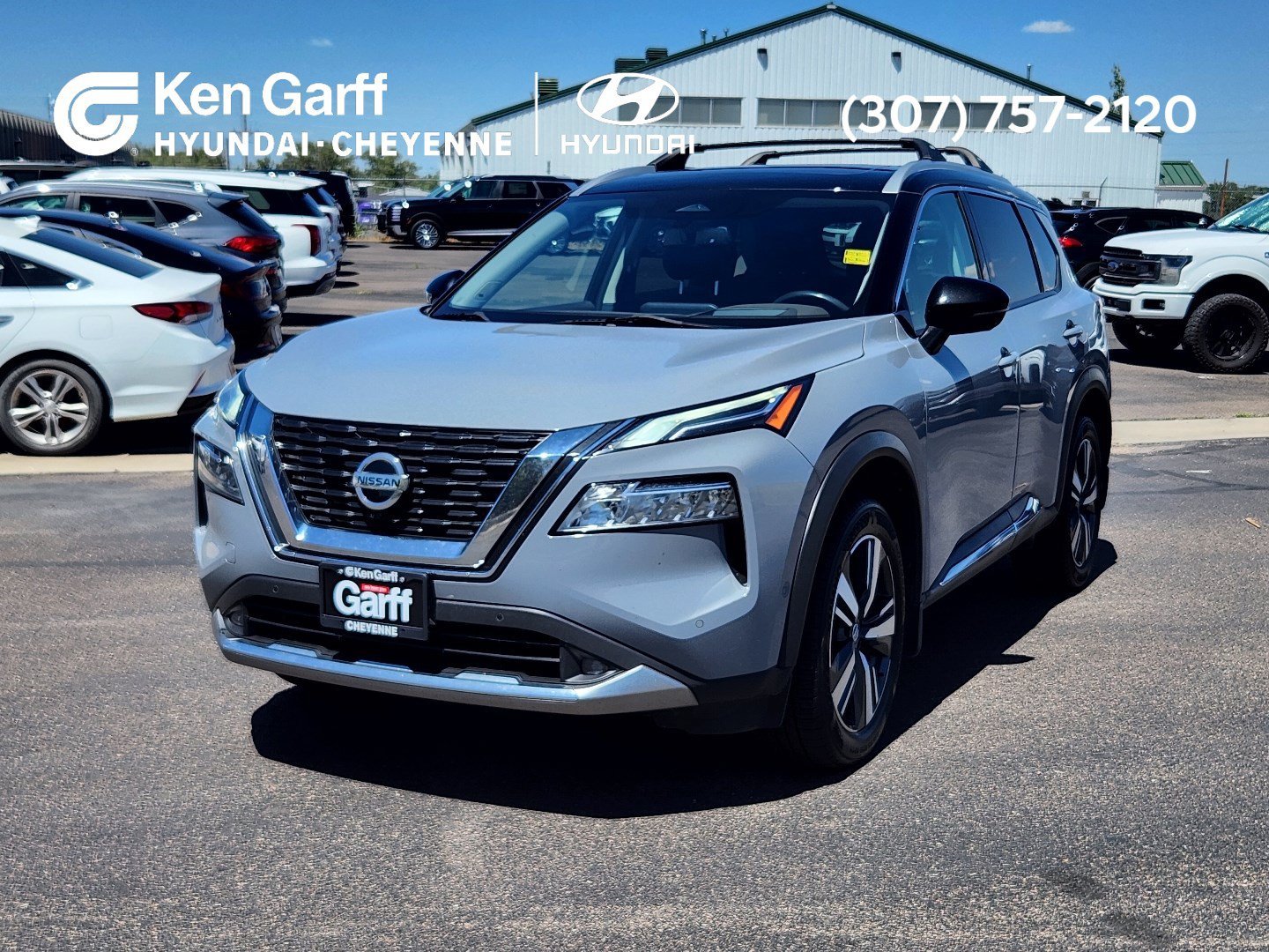 Used 2021 Boulder Gray Pearl/Super Black Nissan Platinum image 1