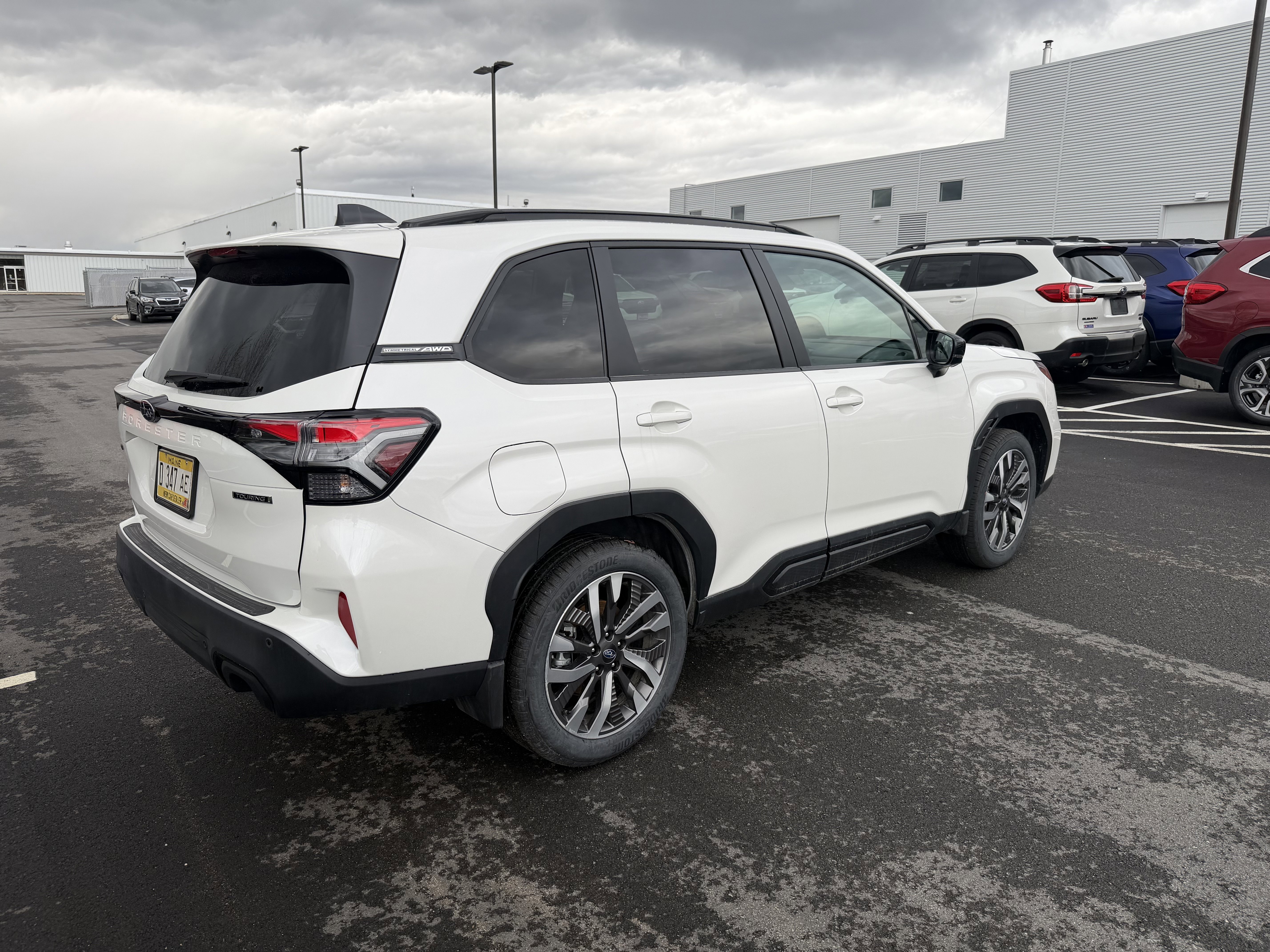 Used 2026 Crystal White Pearl Subaru Touring image 5