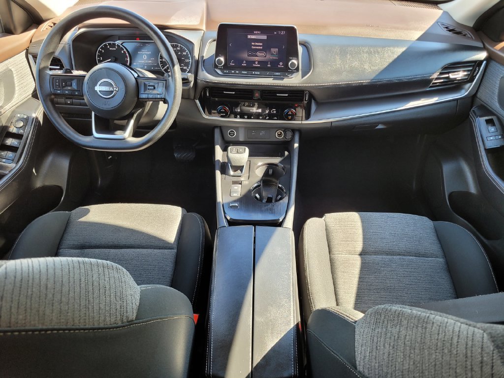 Certified Used 2022 White Nissan SV image 14