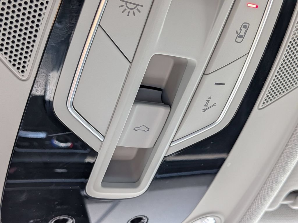 Used 2018 White Audi 2.0T Premium Plus image 23