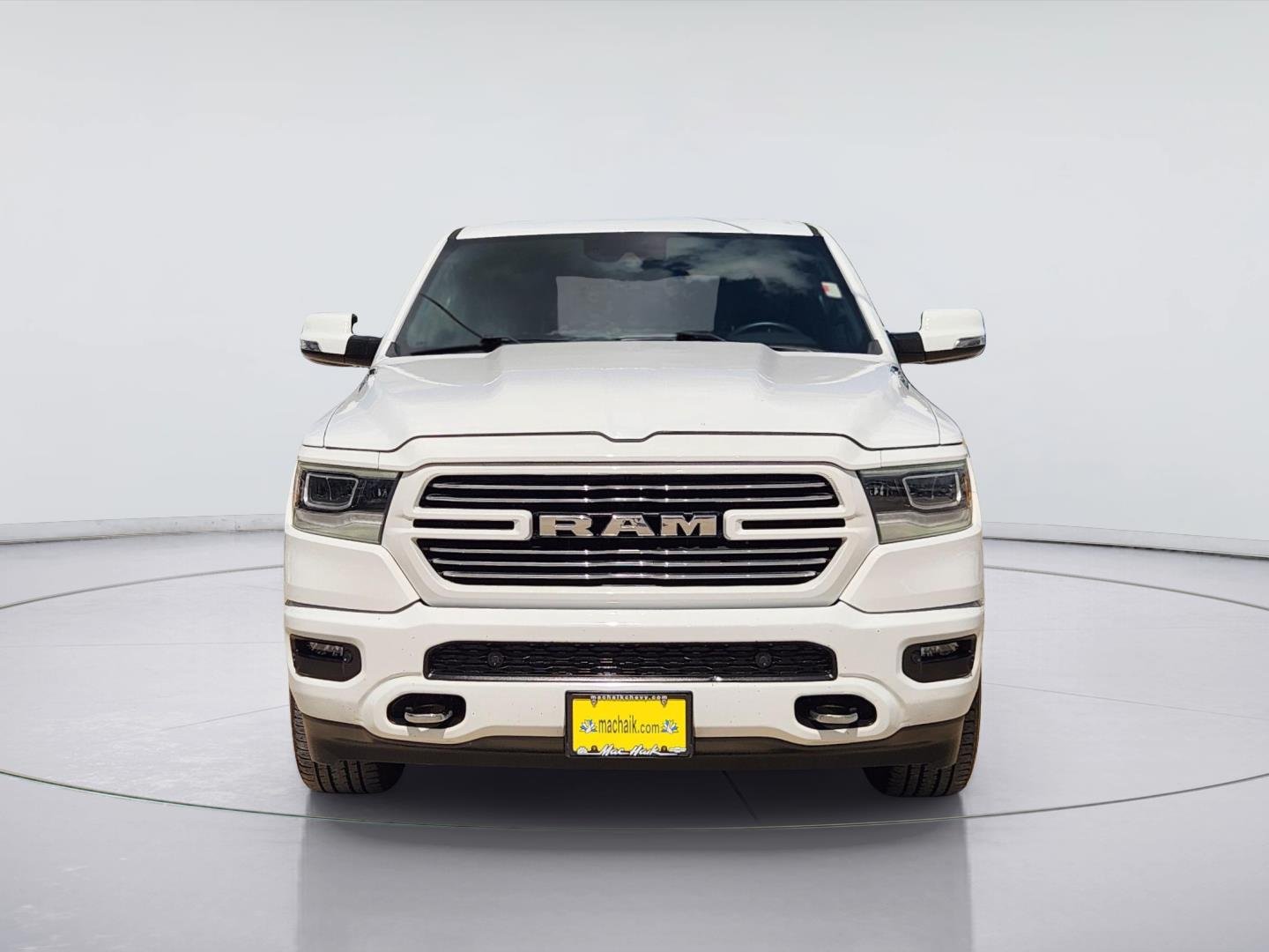 2024 Ram 1500 photo 2 of 33