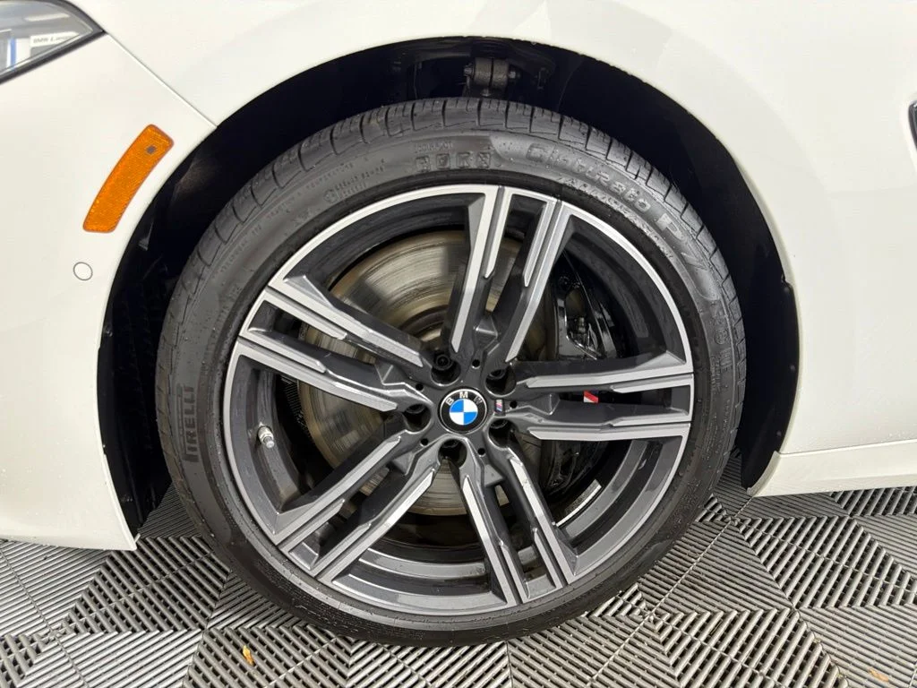 2026 BMW 8 Series 840i - Photo 10