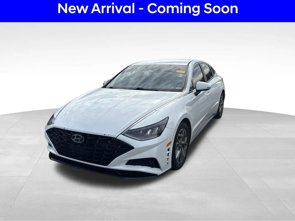 Certified Used 2020 White Hyundai SEL image 2