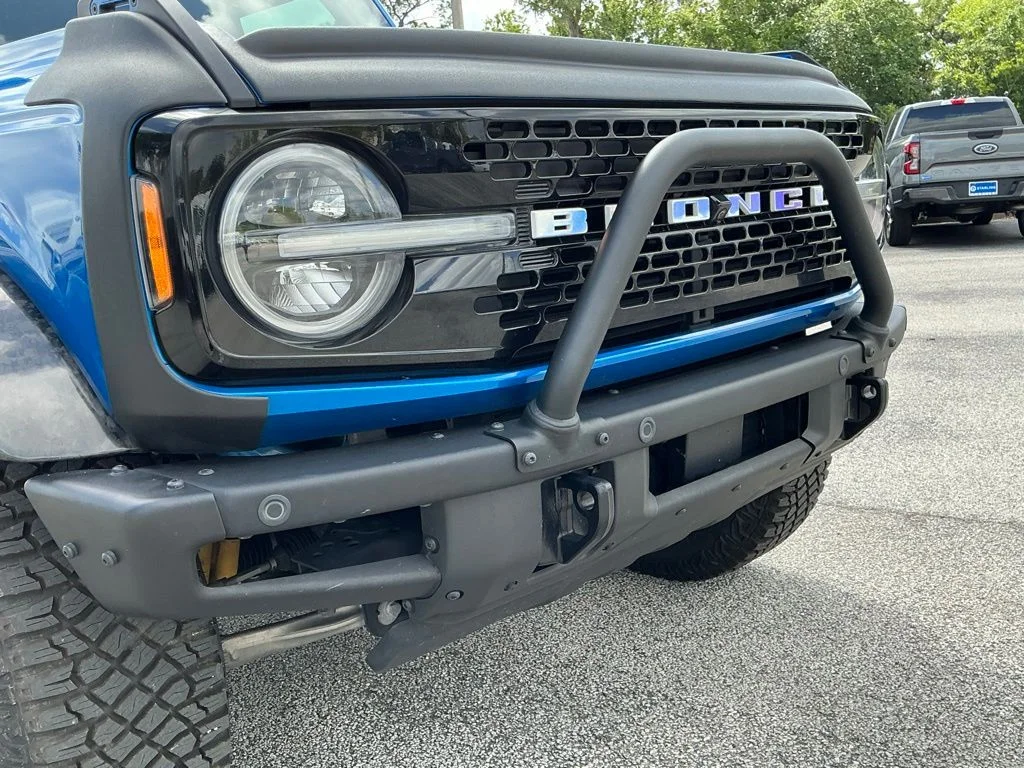 Used 2022 Blue Ford Wildtrak image 12