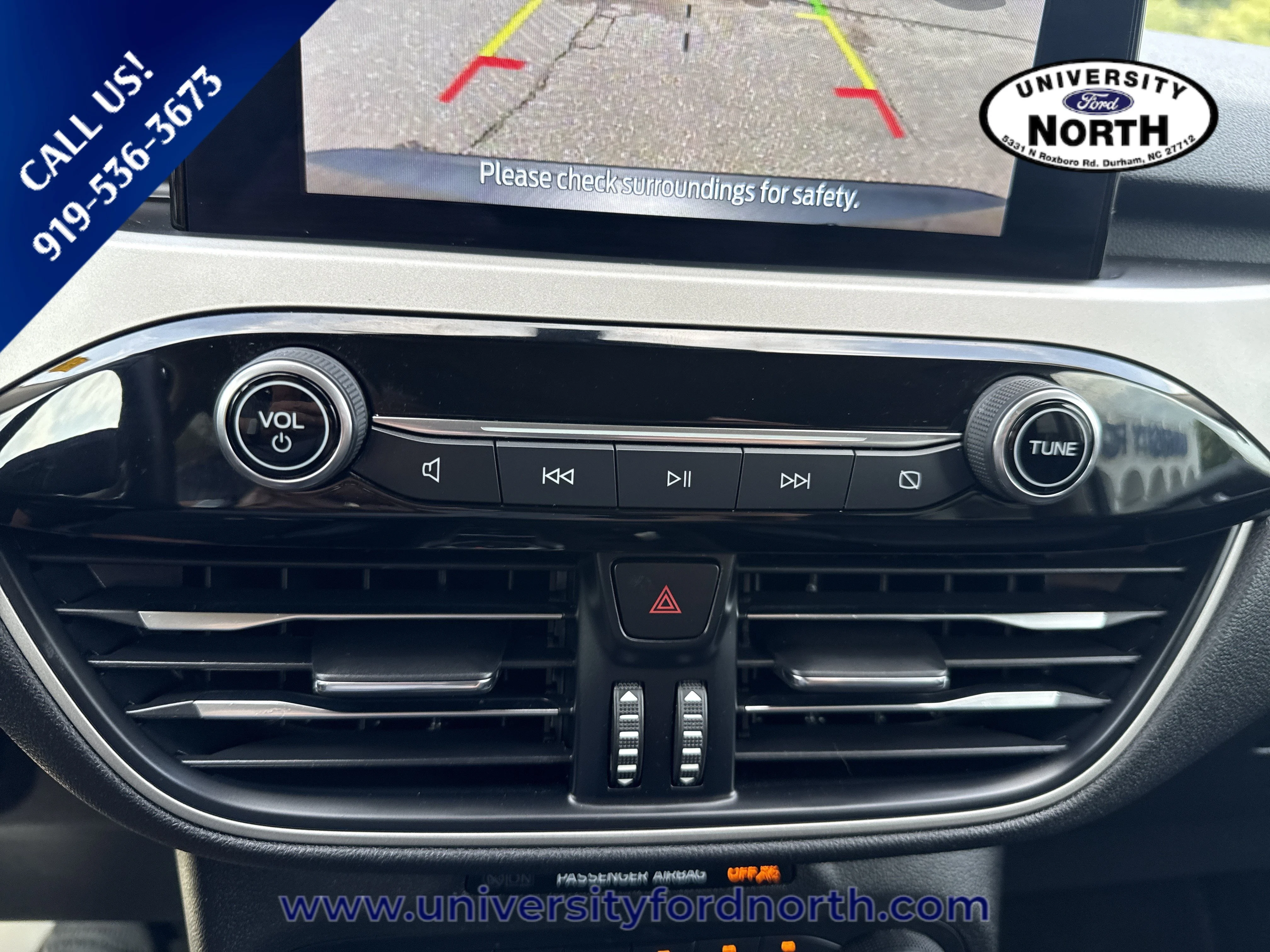 Used 2020 Magnetic Metallic Ford SEL image 24