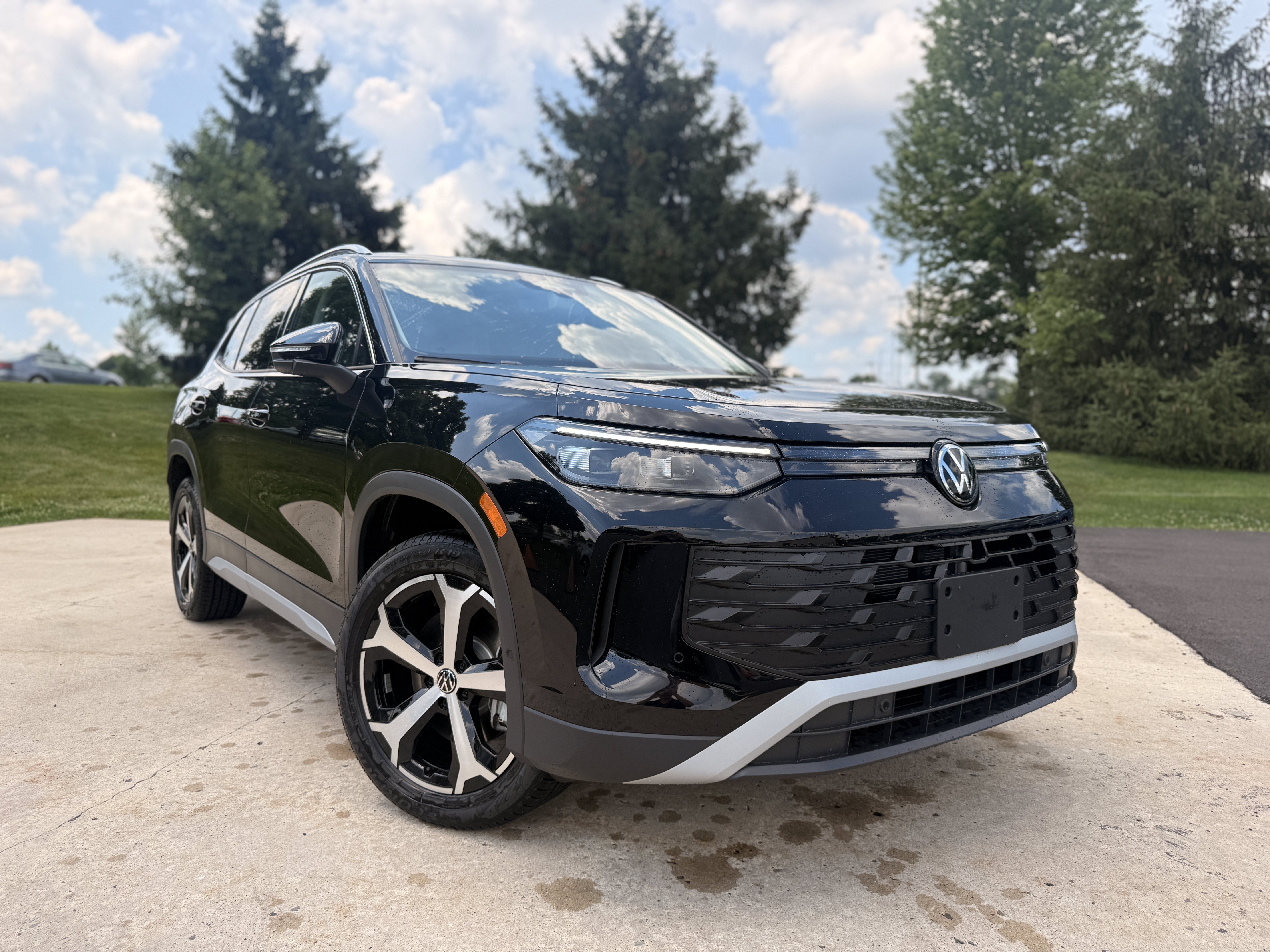 2026 Volkswagen Tiguan SE - Photo 16
