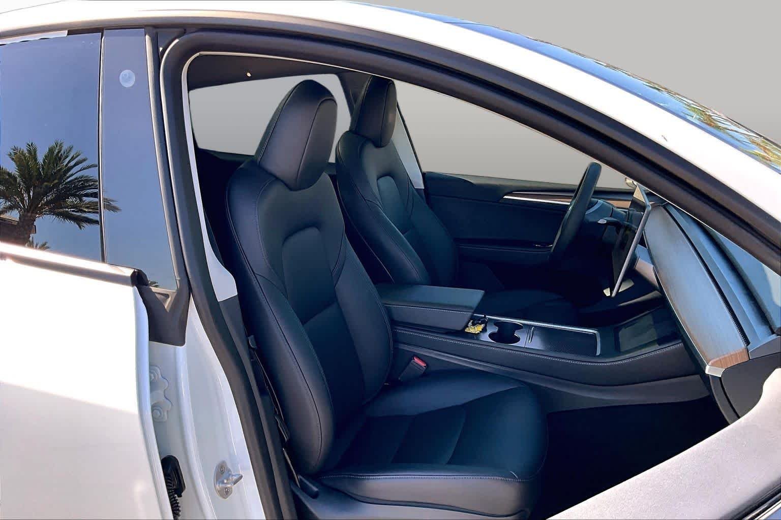 Pre-Owned 2023 Tesla Model Y Long Range