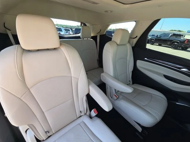 Used 2022 Black Buick Essence image 15