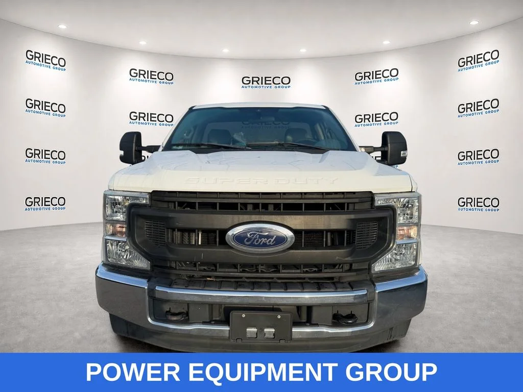Used 2020 White Ford XL image 2