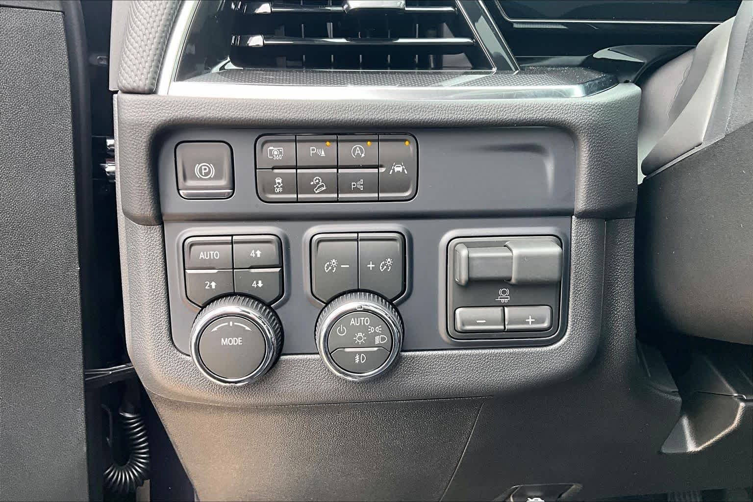 2027 Chevrolet Tahoe RST - Photo 22