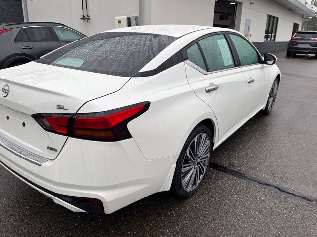 Certified Used 2023 White Nissan SL image 3