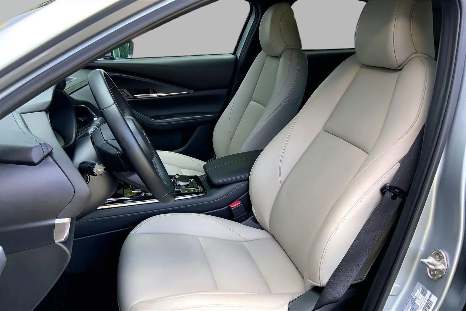 Certified Used 2021 Sonic Silver Metallic Mazda Preferred image 9