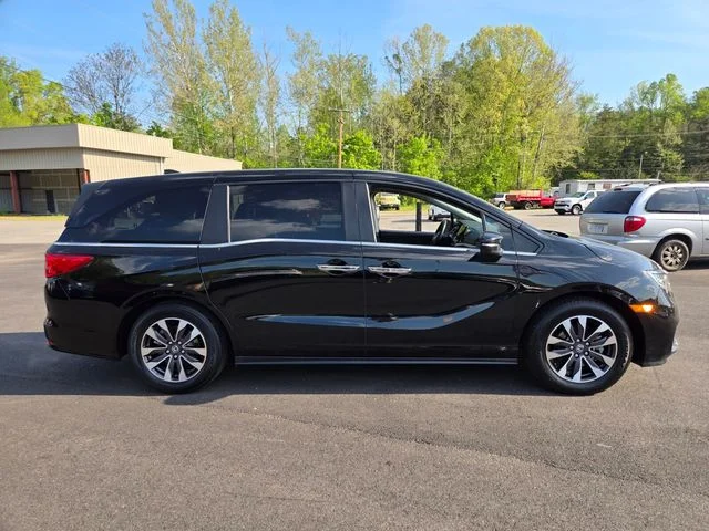 Used 2024 Black Honda EX-L image 9