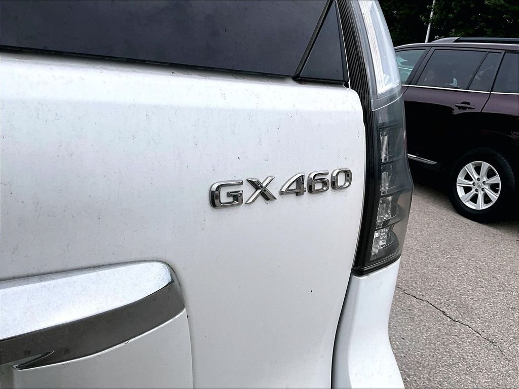 Used 2023 White Lexus 460 Luxury image 27
