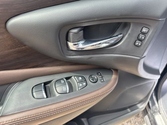 Used 2024 Super Black Nissan Platinum image 11