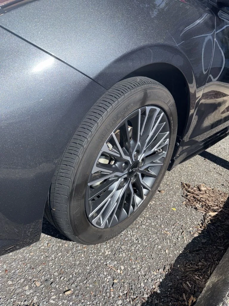 Used 2023 Gray Kia GT-Line image 4