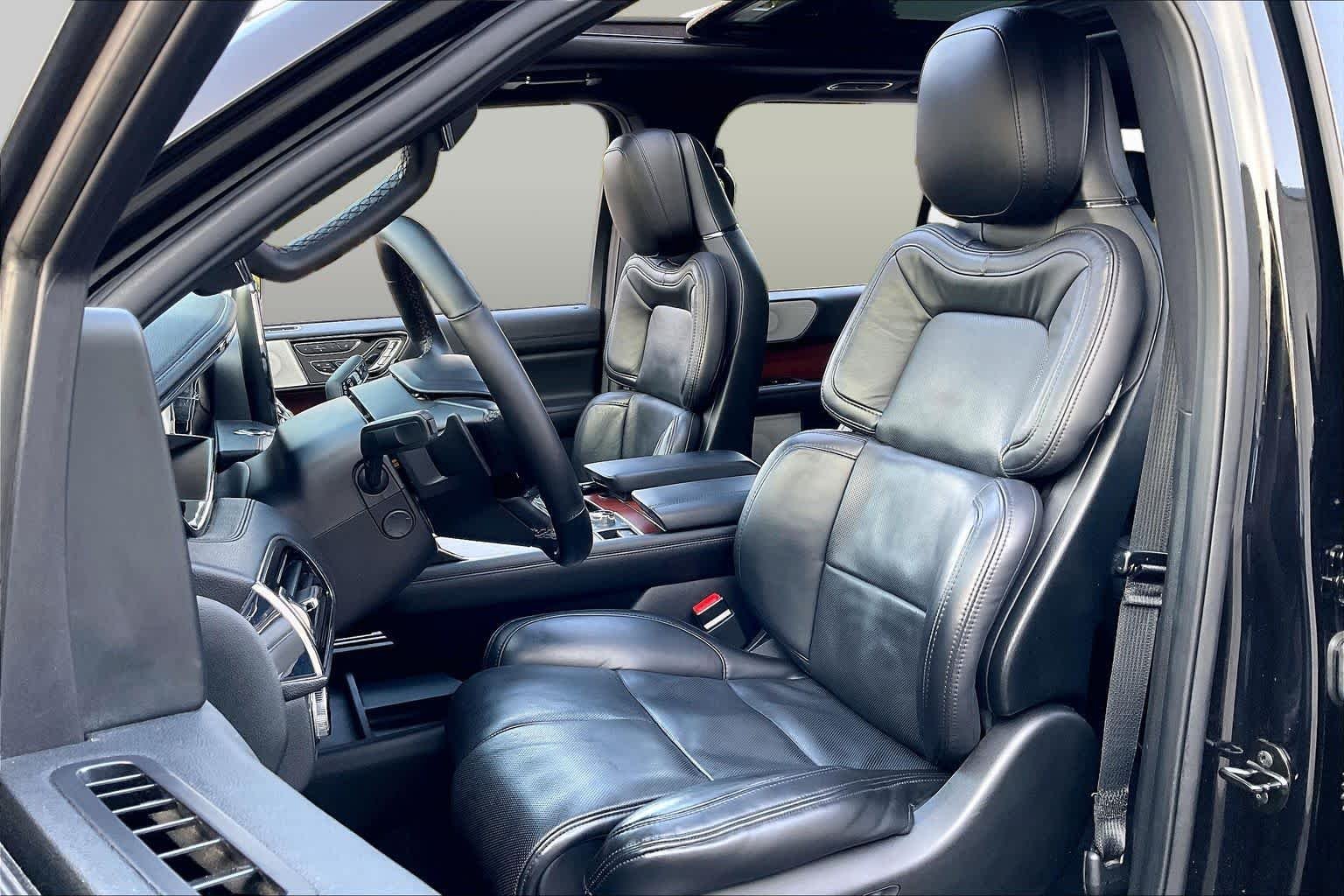 Pre-Owned 2021 Lincoln Navigator L Reserve