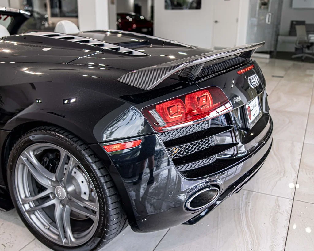 Used 2012 Blue Audi 5.2 image 15