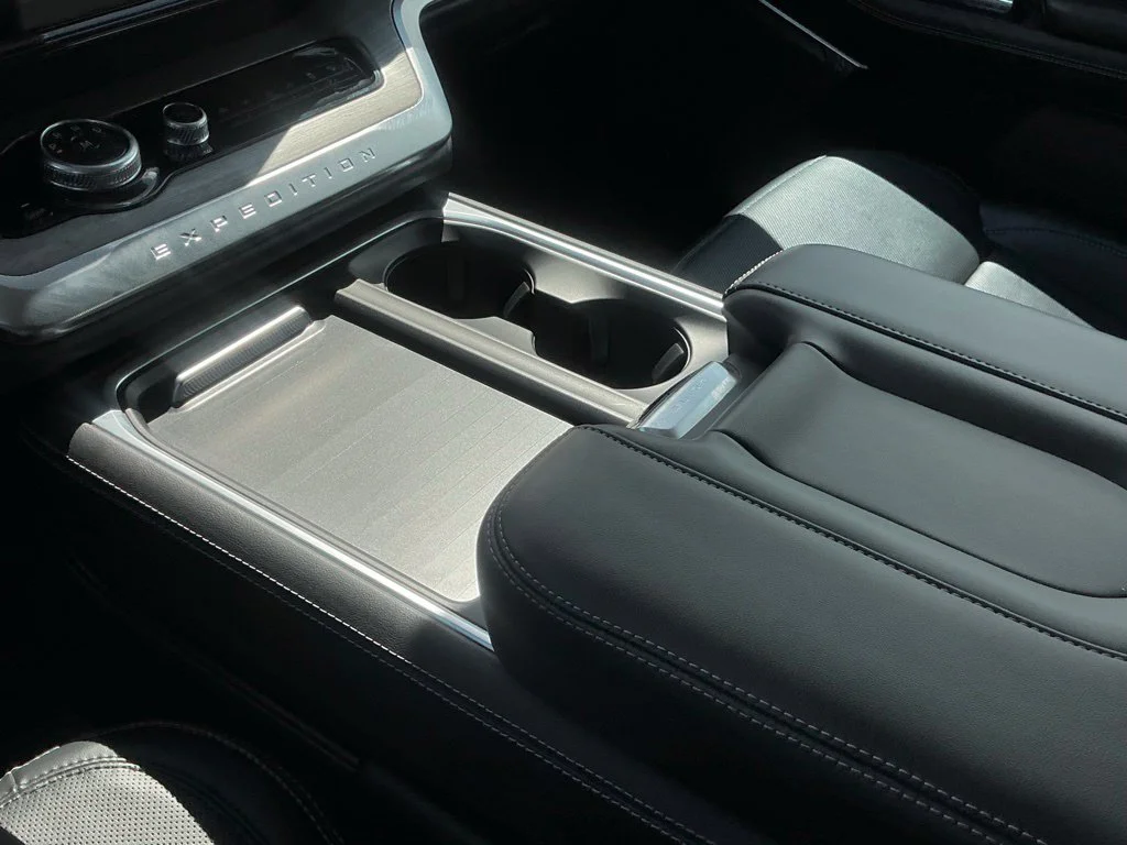 Used 2025 Black Ford Platinum image 40