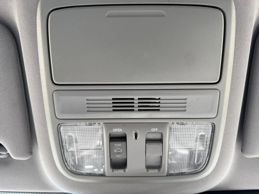 Used 2020  Honda EX-L image 9
