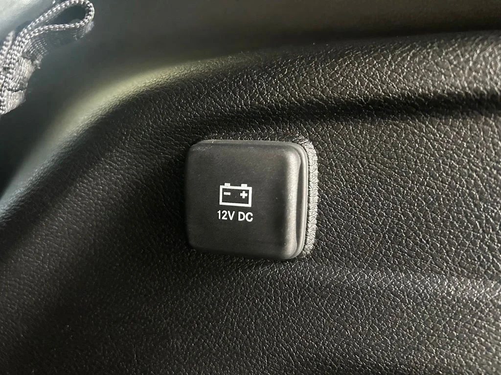 Used 2024 White Jeep Limited image 34