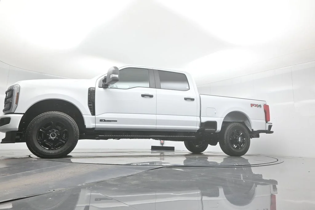 New 2026 White Ford XL image 7