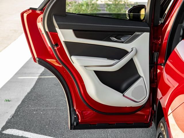 2026 Jaguar F-Pace R-Dynamic S - Photo 19