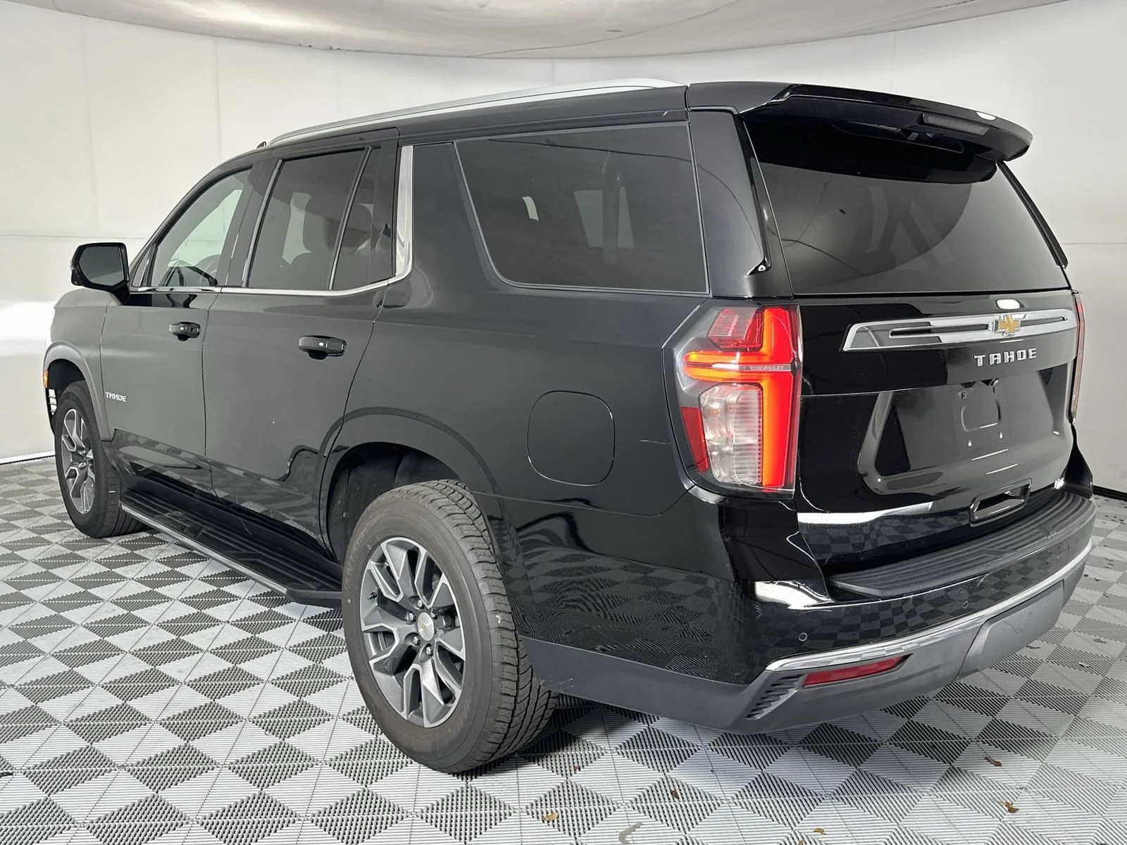 Used 2023 Black Chevrolet LT image 6