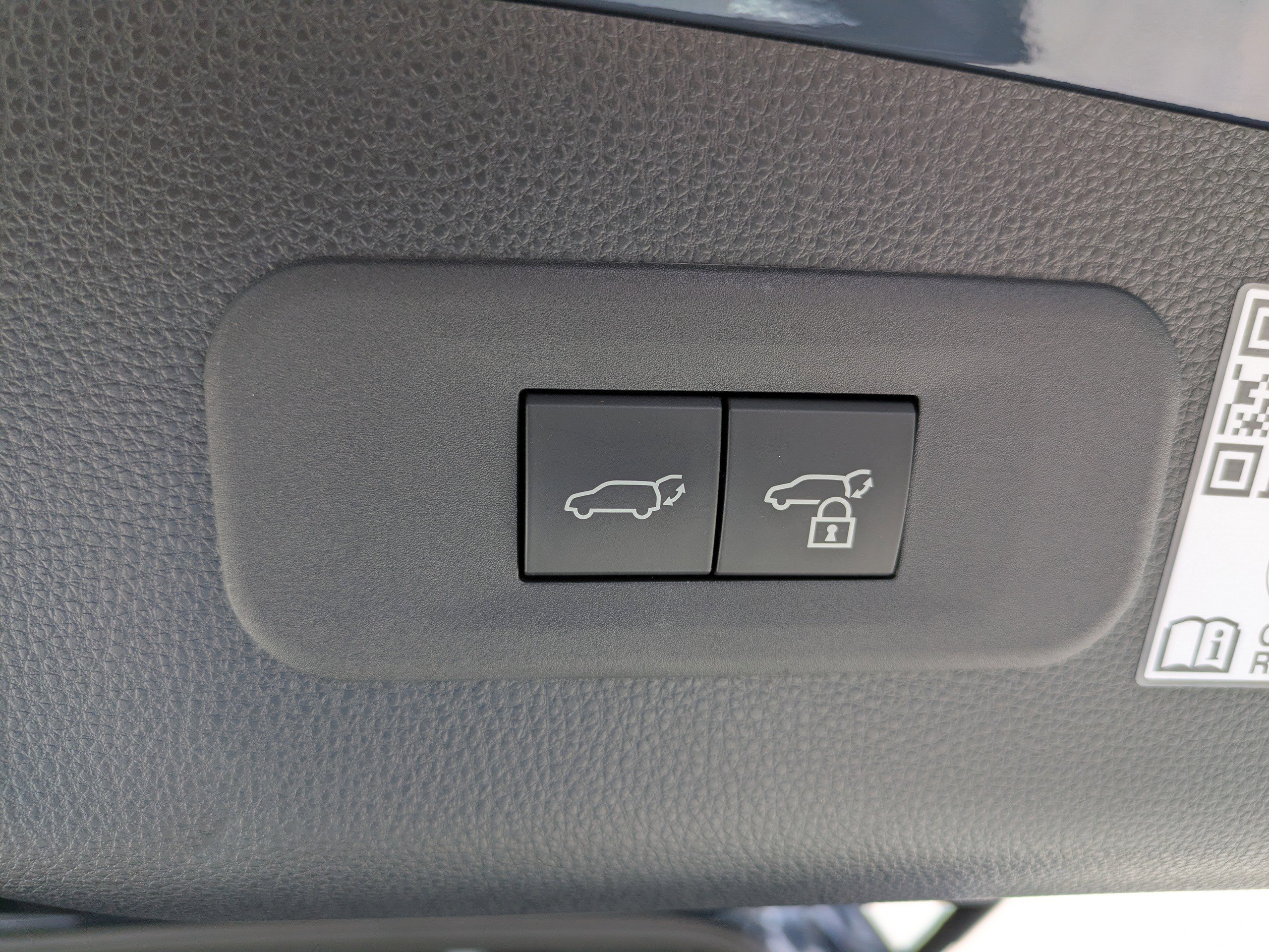 Used 2025 STORM CLOUD Toyota XLE image 12