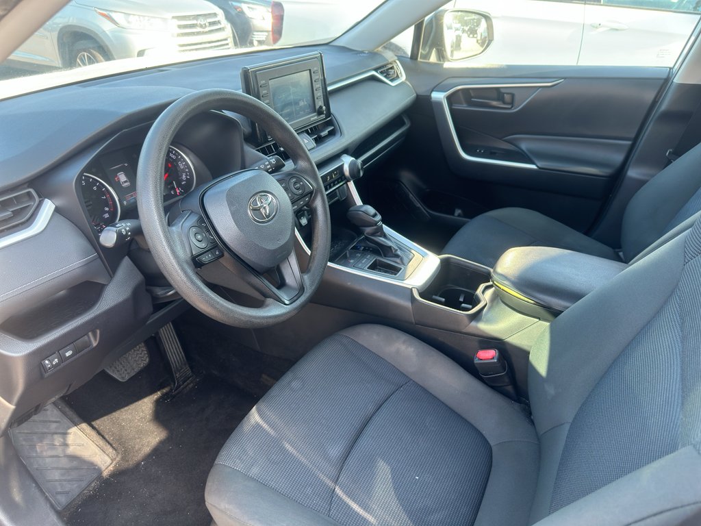 Used 2022 White Toyota LE image 5