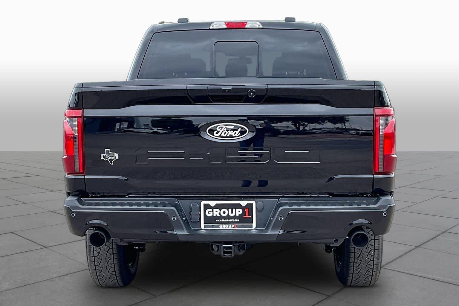 New 2026 Agate Black Metallic Ford XLT image 4