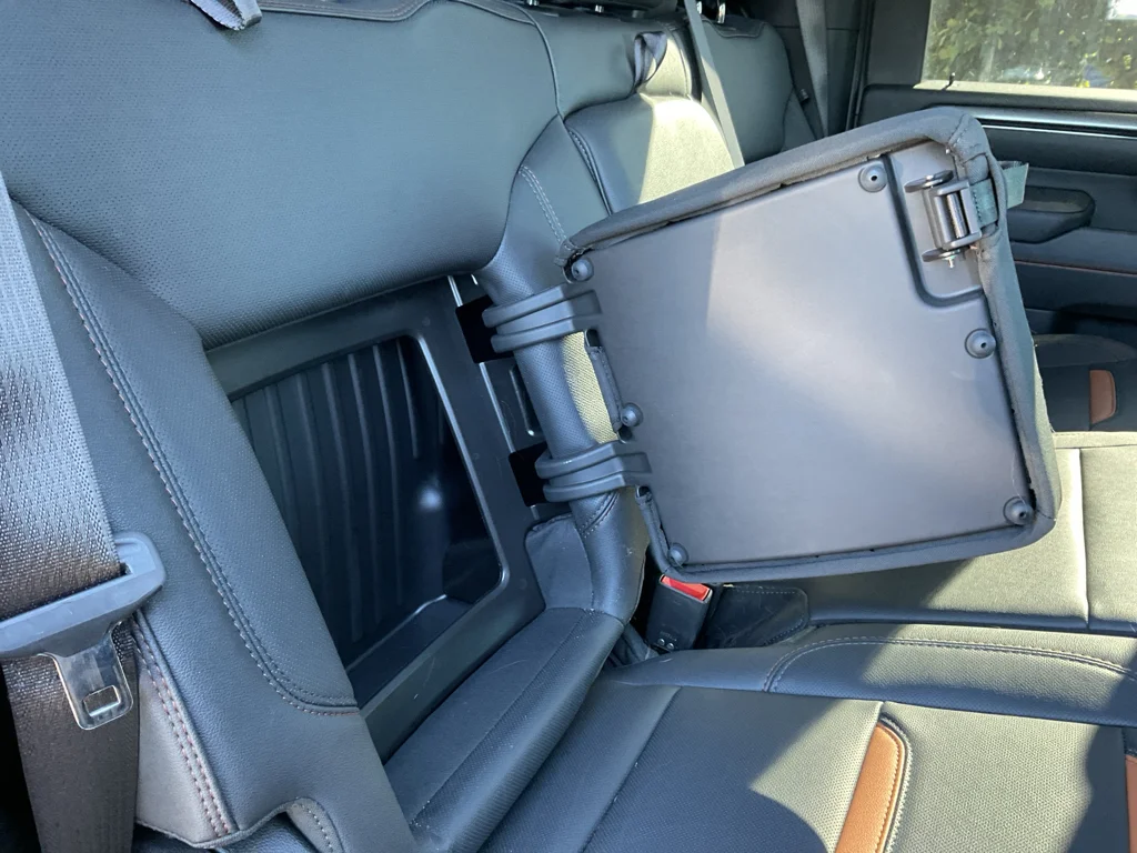 Used 2025 Onyx Black GMC AT4 image 15