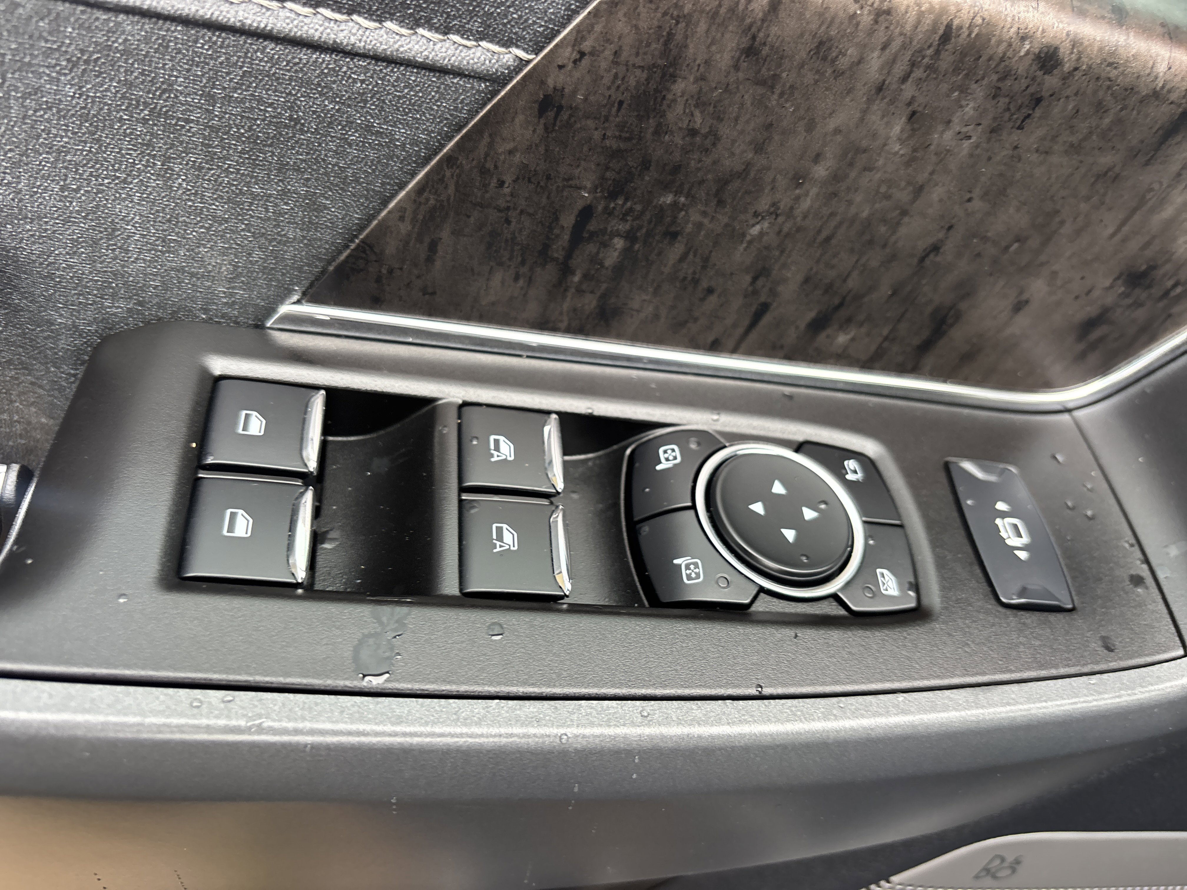 Used 2023  Ford XL image 30