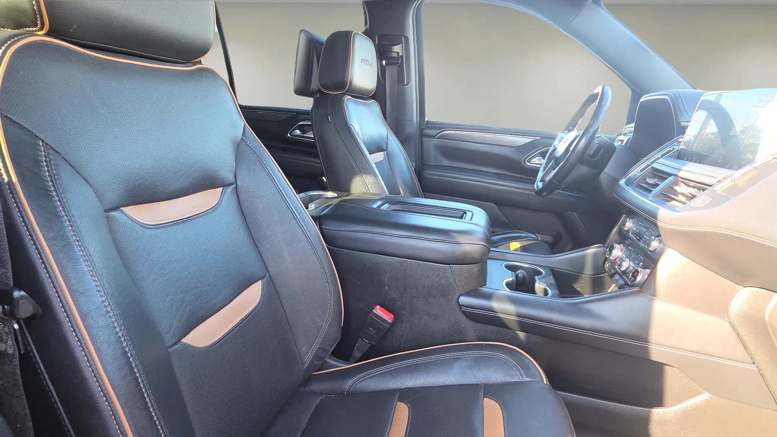 Used 2021 Black GMC AT4 image 16