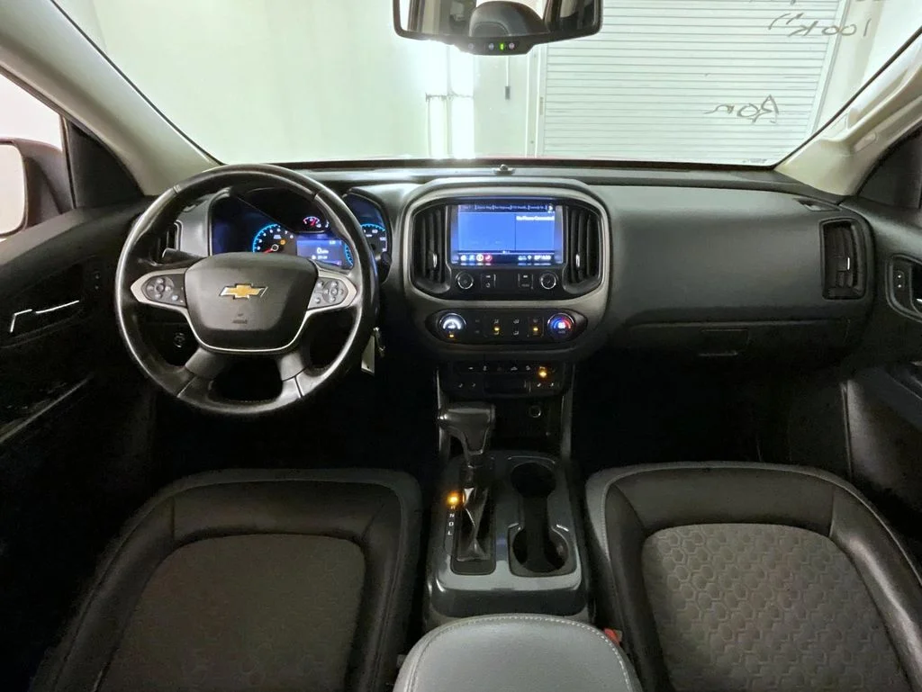 Certified Used 2020 Red Chevrolet Z71 image 13