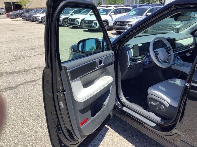 New 2026 Phantom Black Hyundai SEL image 28