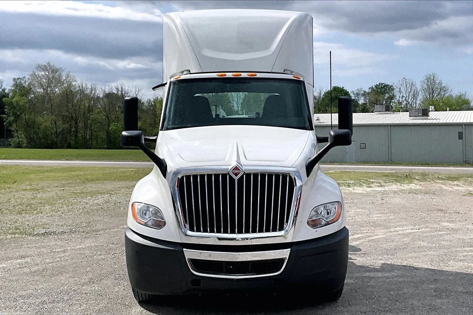 Used 2021 WHITE International  image 3