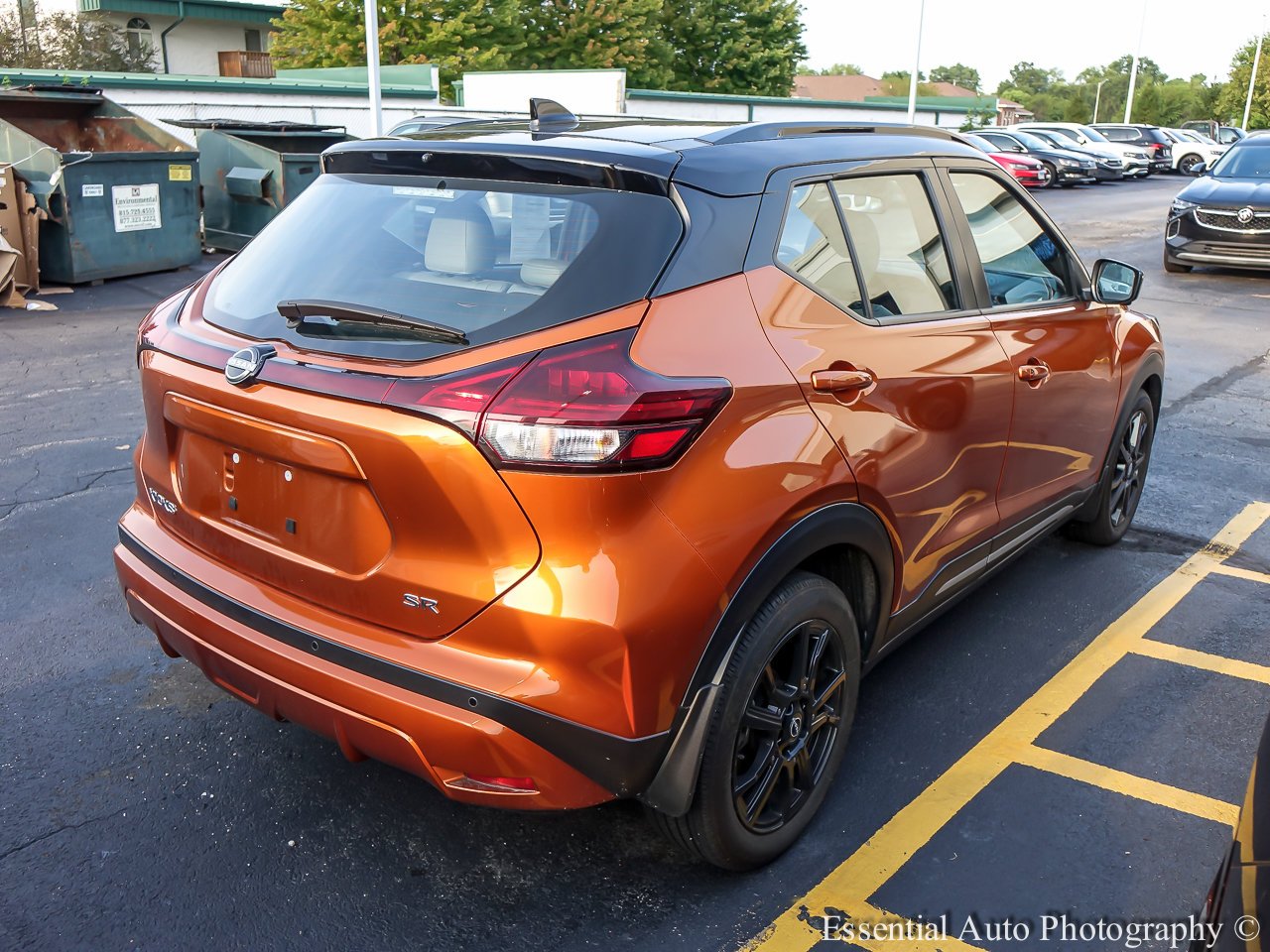 Used 2023 Monarch Orange Metallic/Super Black Nissan SR image 2
