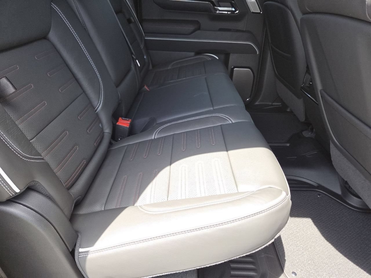 2026 GMC Sierra 1500 AT4X - Photo 29